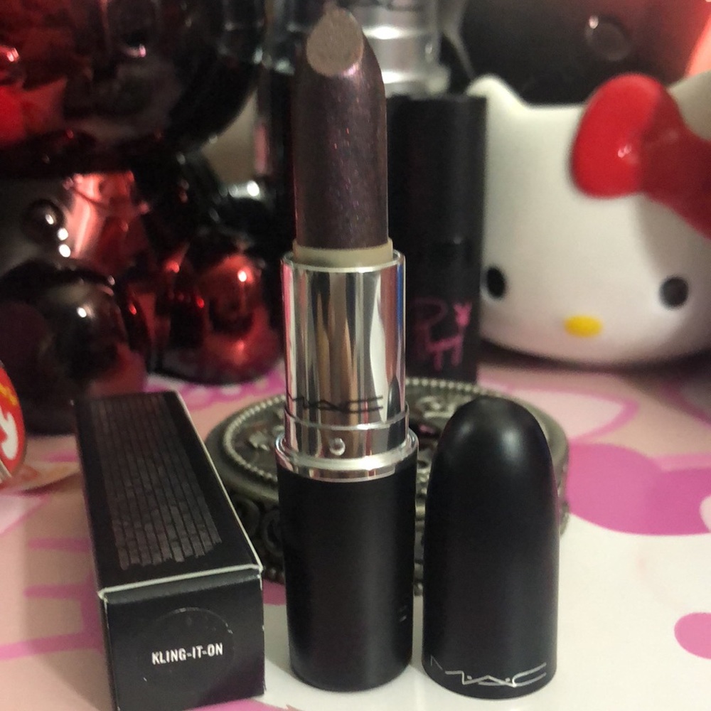 MAC Cosmetics LE Frost Lipstick - Kling It On